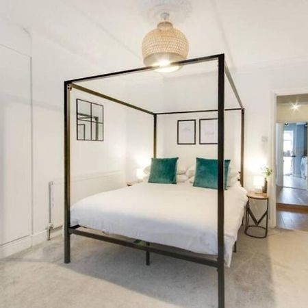 Central 2 Bedroom Garden Flat With Free Parking Royal Tunbridge Wells Exterior photo